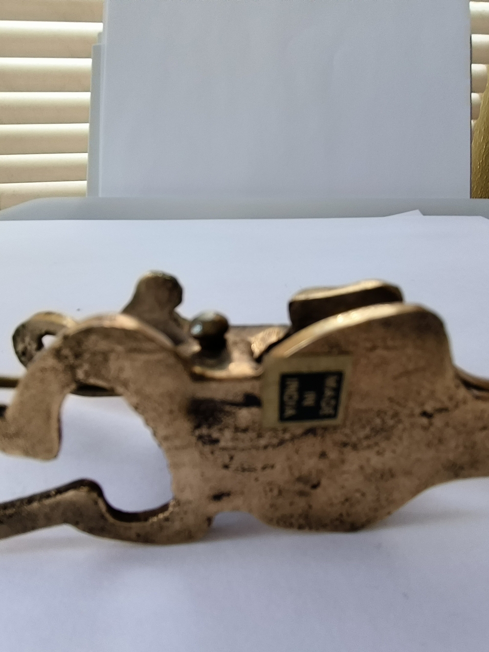 Vintage Metal Crocodile Mail Holder About 3 3/4 Long Dated 1988 - Picture 4 of 5